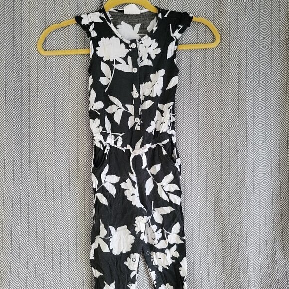 Crazy 8 Black And White Floral Romper Size 3T - Picture 1 of 13